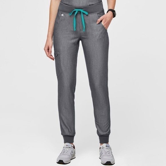 Figs Zamora Jogger Scrub Pants Graphite Grey XXS Petite - Picture 2 of 15